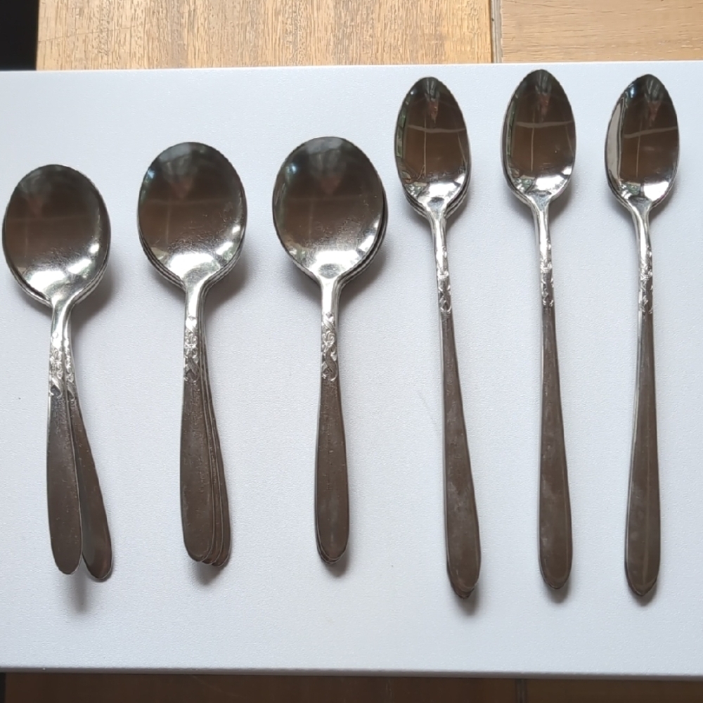 Vintage Cadillac Stainless Spoon Set